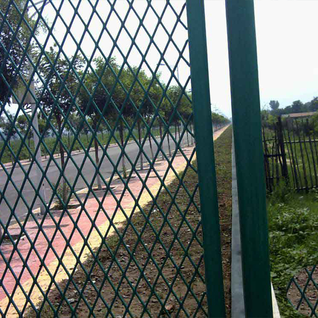 钢板网护栏